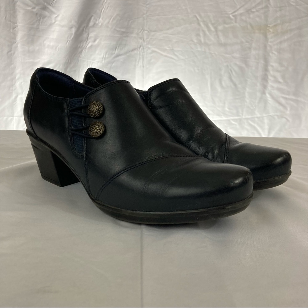 Collection by Clarks Emslie Warren navy shoes - size 8 - 2” heels